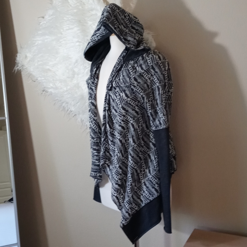 PRANA HOODED